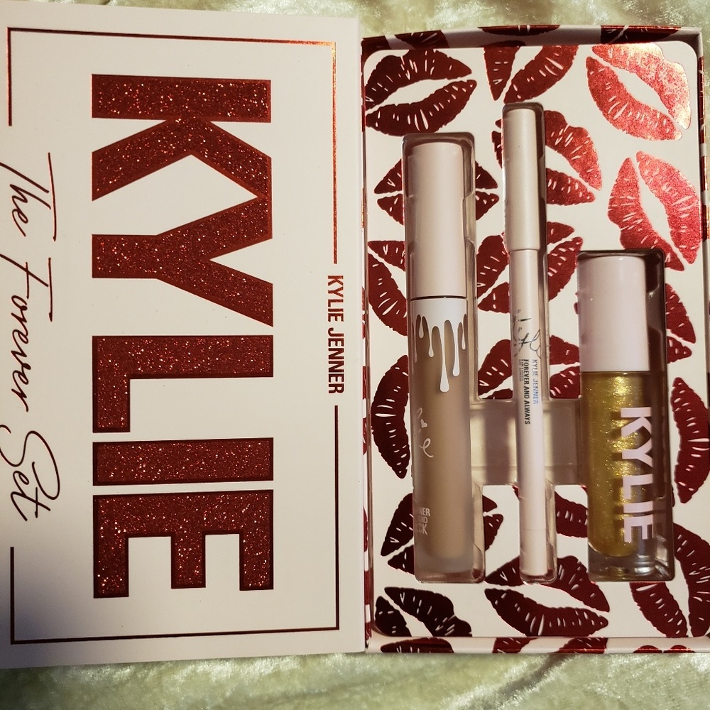 Kylie Cosmetics Valentine's collection